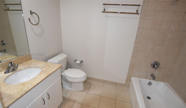801 Brickell Key Blvd 701, Miami, FL 33131