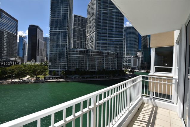 801 Brickell Key Blvd 701, Miami, FL 33131