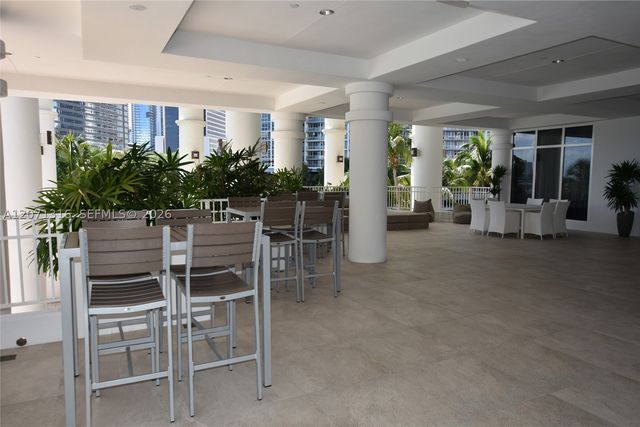801 Brickell Key Blvd 701, Miami, FL 33131