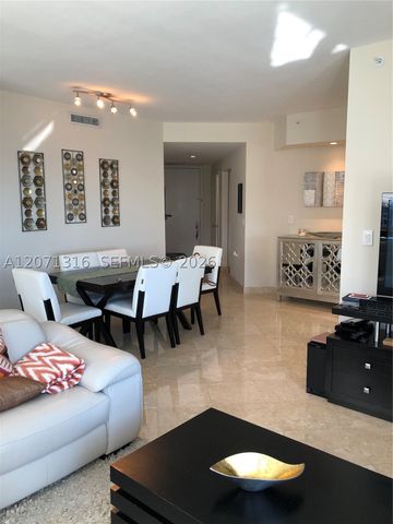 801 Brickell Key Blvd 701, Miami, FL 33131