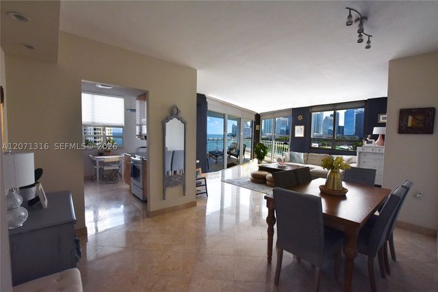 801 Brickell Key Blvd 701, Miami, FL 33131