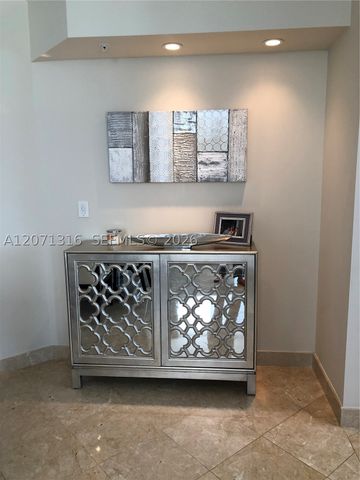801 Brickell Key Blvd 701, Miami, FL 33131