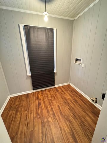 201 Meadowdale Drive, Warner Robins, GA 31088