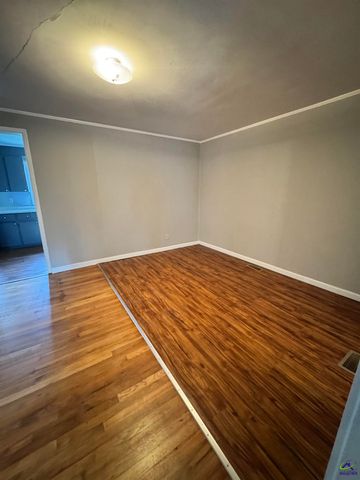 201 Meadowdale Drive, Warner Robins, GA 31088