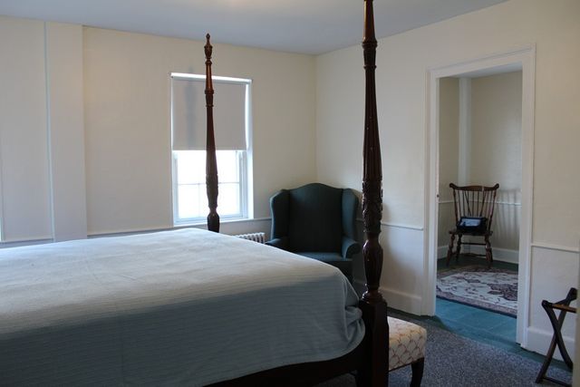 134 Sandwich Rd 2nd Floor, Plymouth, MA 02360