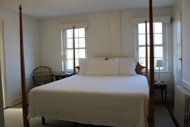 134 Sandwich Rd 2nd Floor, Plymouth, MA 02360