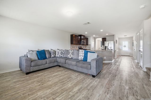 5935 FORTE FLS, San Antonio, TX 78252