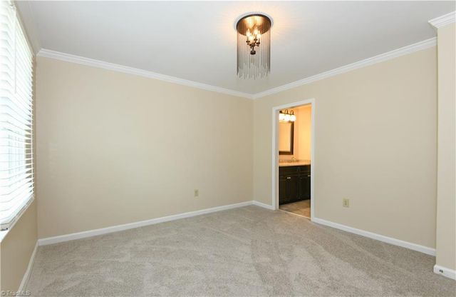 10 AppleTree Lane, Greensboro, NC 27455