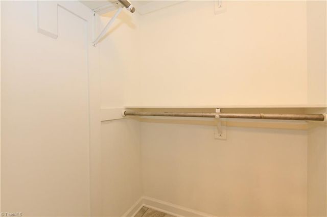 10 AppleTree Lane, Greensboro, NC 27455