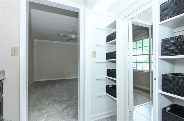 10 AppleTree Lane, Greensboro, NC 27455