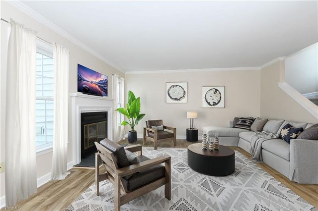 10 AppleTree Lane, Greensboro, NC 27455