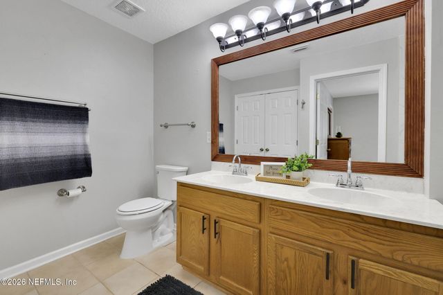 1500 CALMING WATER Drive 102, Fleming Island, FL 32003