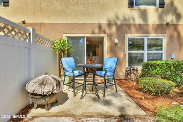 1500 CALMING WATER Drive 102, Fleming Island, FL 32003