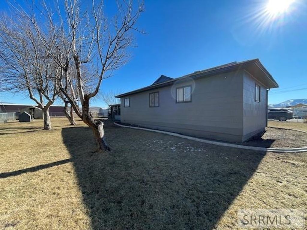 Image 37 of property listing at 2 Chaffin Lane, Salmon, ID 83467