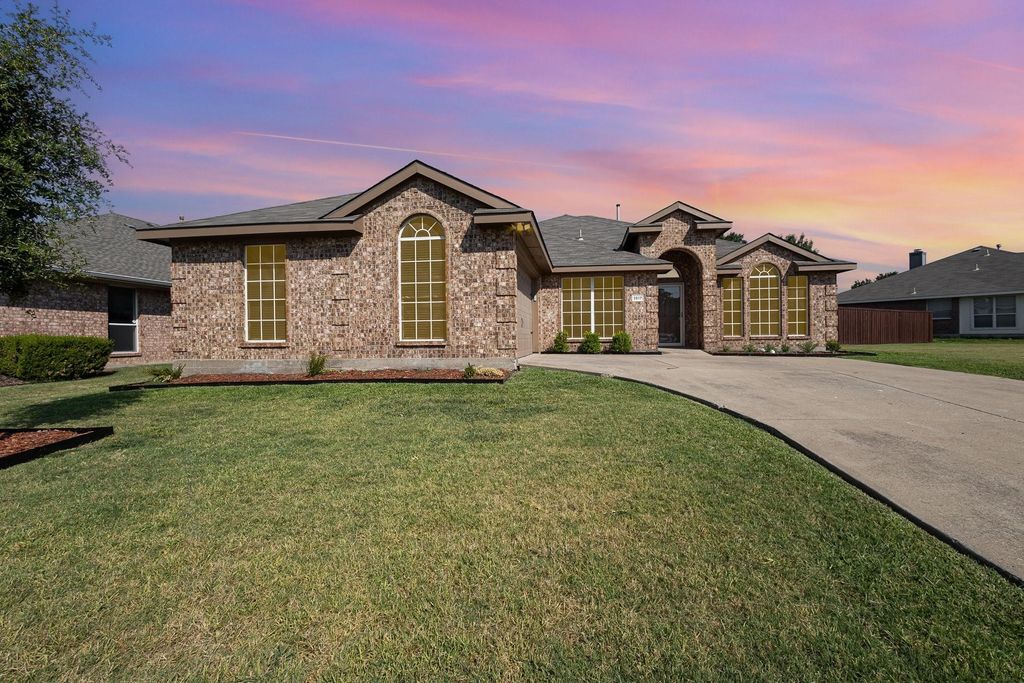 1817 Eastfork Lane, Wylie, TX 75098