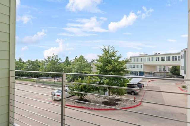 604 N Bluff DR 244, Austin, TX 78745