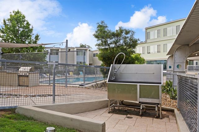 604 N Bluff DR 244, Austin, TX 78745