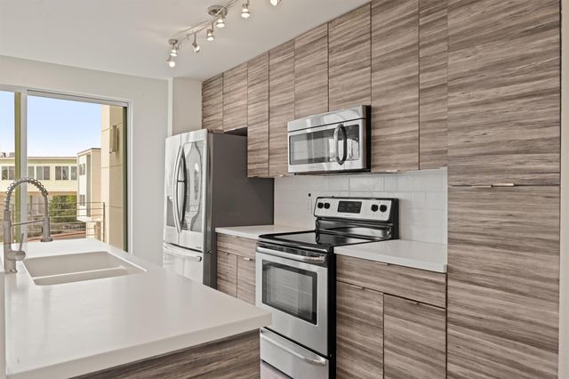 604 N Bluff DR 244, Austin, TX 78745