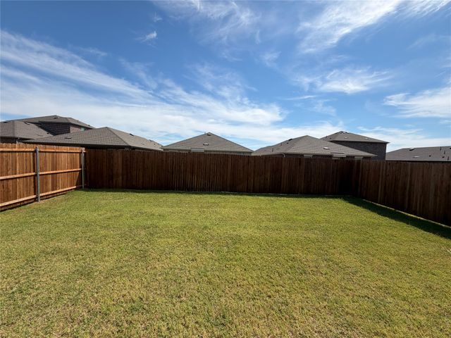 1807 Teton River Drive, Blue Ridge, TX 75424