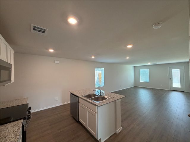 1807 Teton River Drive, Blue Ridge, TX 75424
