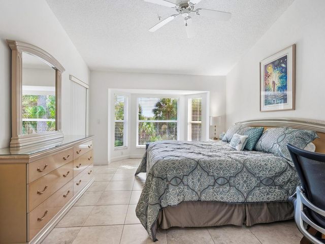 4645 TOWER HILL LANE 2522, Sarasota, FL 34238