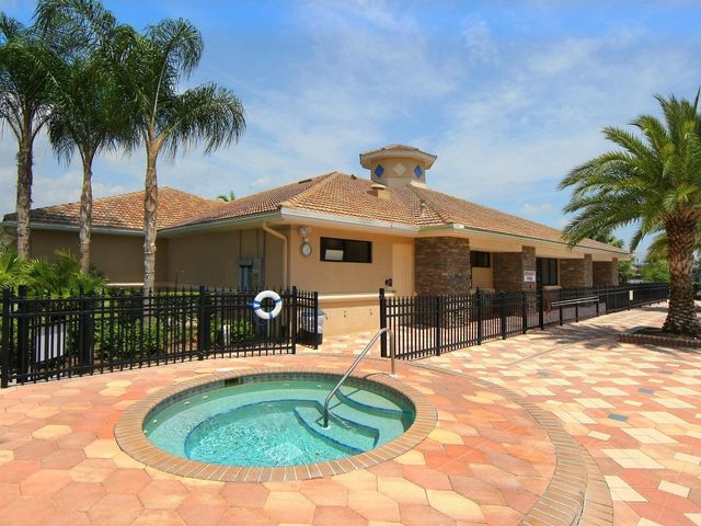 4645 TOWER HILL LANE 2522, Sarasota, FL 34238