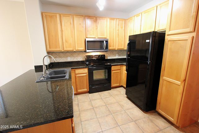 3630 E LESLIE Drive, Gilbert, AZ 85296