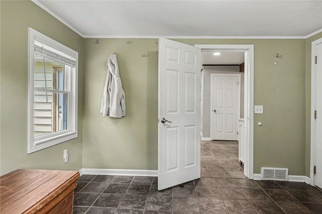 9 Poplar Drive, Penfield, NY 14625