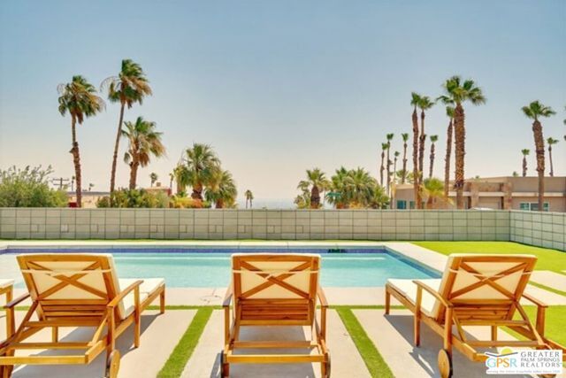 2233 N Vista Drive, Palm Springs, CA 92262