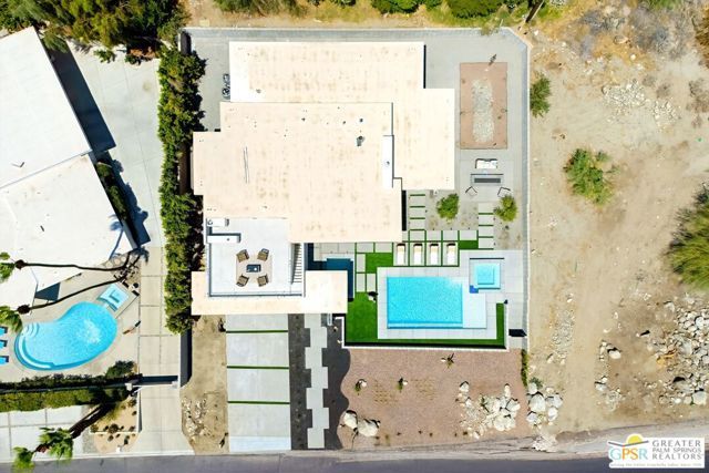 2233 N Vista Drive, Palm Springs, CA 92262