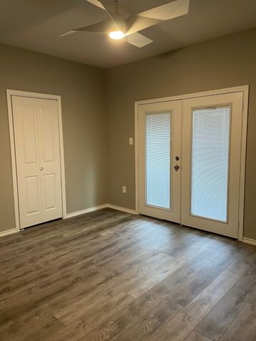 220 Samuel Boulevard G-9, Coppell, TX 75019