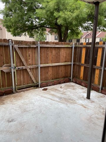 220 Samuel Boulevard G-9, Coppell, TX 75019