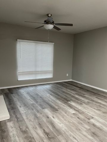 220 Samuel Boulevard G-9, Coppell, TX 75019