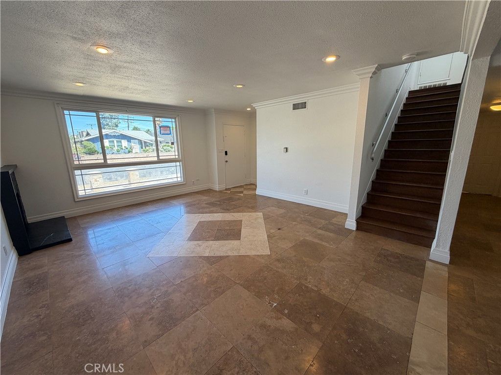 Image 4 of property listing at 21529 Dolores, Carson, CA 90745