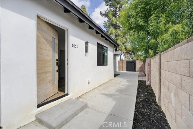 7053 Fallbrook Avenue, West Hills (los Angeles), CA 91307