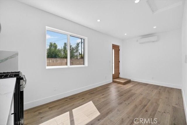 7053 Fallbrook Avenue, West Hills (los Angeles), CA 91307