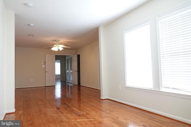 1112 PLEASANT DR, Rockville, MD 20850