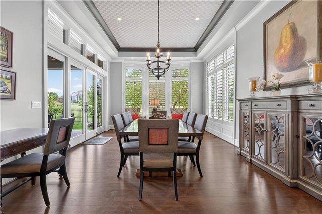 6009 W 137th Street, Overland Park, KS 66223