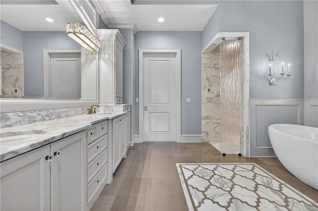 6009 W 137th Street, Overland Park, KS 66223