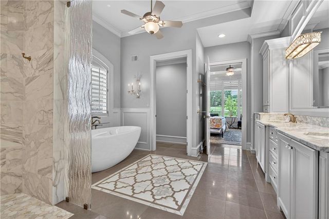 6009 W 137th Street, Overland Park, KS 66223