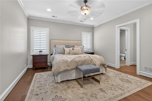 6009 W 137th Street, Overland Park, KS 66223