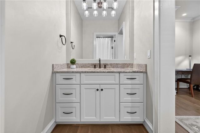 6009 W 137th Street, Overland Park, KS 66223
