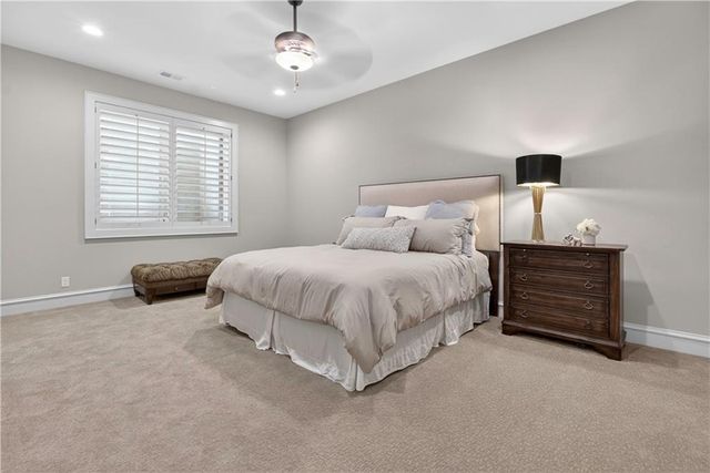 6009 W 137th Street, Overland Park, KS 66223
