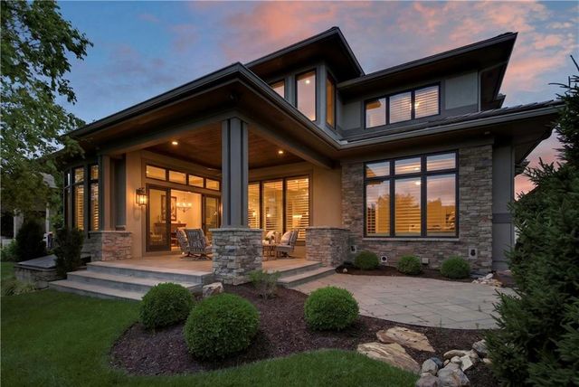 6009 W 137th Street, Overland Park, KS 66223