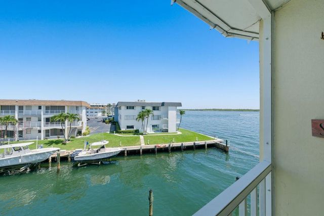 101 Doolen Court 307, North Palm Beach, FL 33408