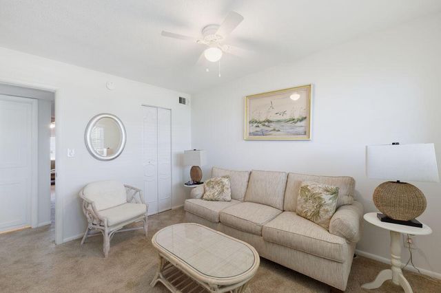 101 Doolen Court 307, North Palm Beach, FL 33408