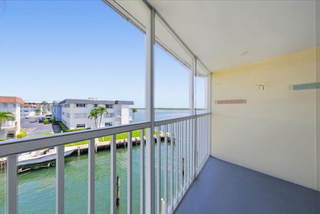 101 Doolen Court 307, North Palm Beach, FL 33408
