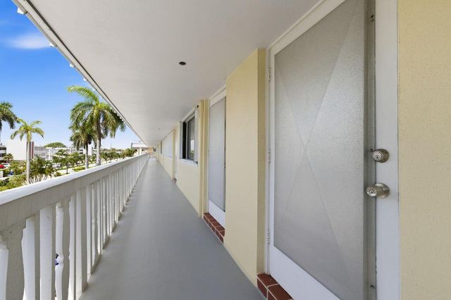 101 Doolen Court 307, North Palm Beach, FL 33408
