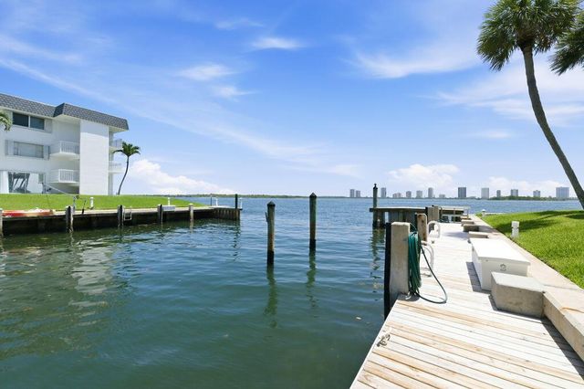 101 Doolen Court 307, North Palm Beach, FL 33408