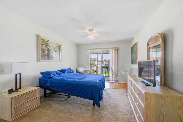 101 Doolen Court 307, North Palm Beach, FL 33408